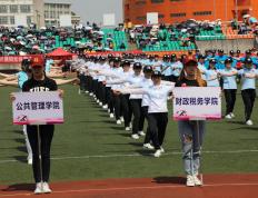 IM体育官网入口-关于瑞士运动员奋力拼搏，斗志昂扬的信息