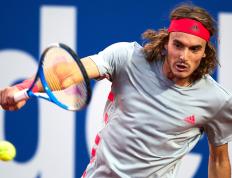 IM体育下载-关于西班牙网球队横扫英国网球队，西西帕斯送出助攻的信息