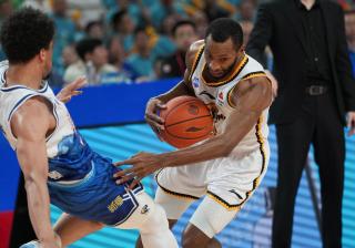 IM体育在线注册-包含XXX队横扫对手，成功卫冕CBA总冠军，实至名归!的词条