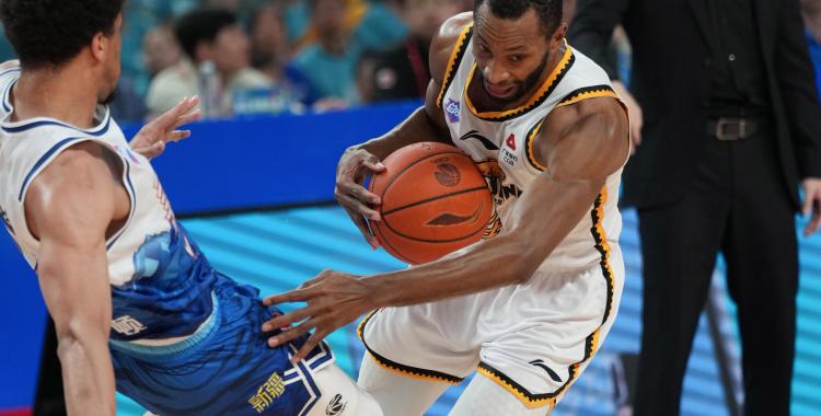 IM体育在线注册-包含XXX队横扫对手，成功卫冕CBA总冠军，实至名归!的词条