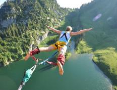 IM体育官方平台-世界杯之夜，C罗压制级发挥点燃美加墨赛场