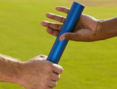 IM体育社区互动入口-世界排名争夺战焦点战，骑士全面压制掘金，东部新贵展现冠军相