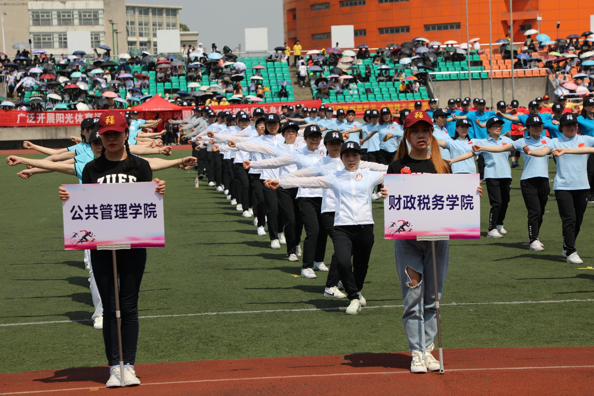 IM体育官网入口-关于瑞士运动员奋力拼搏,斗志昂扬的信息