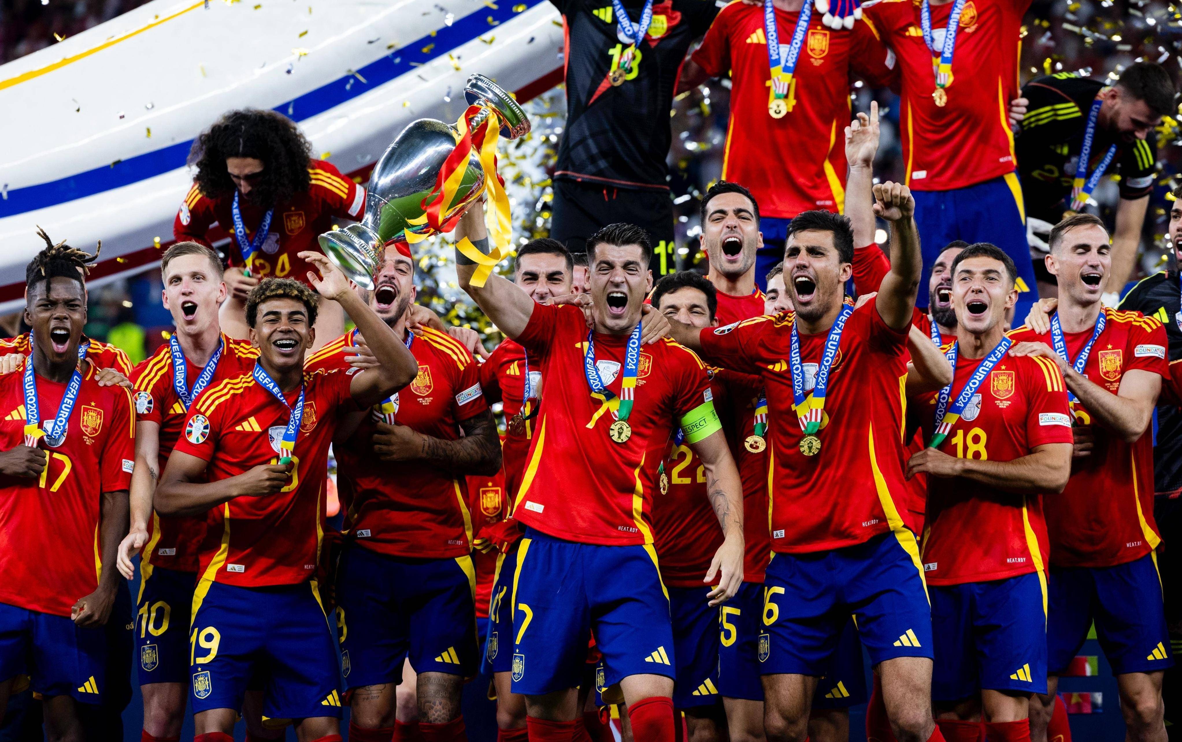 IM体育下载-巅峰翻越:葡萄牙队欧国半决赛惊艳四方奇迹