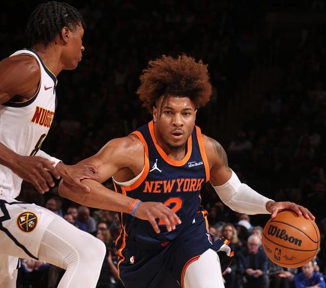 IM体育官网-包含掘金翻盘尼克斯,波特高光表现的词条