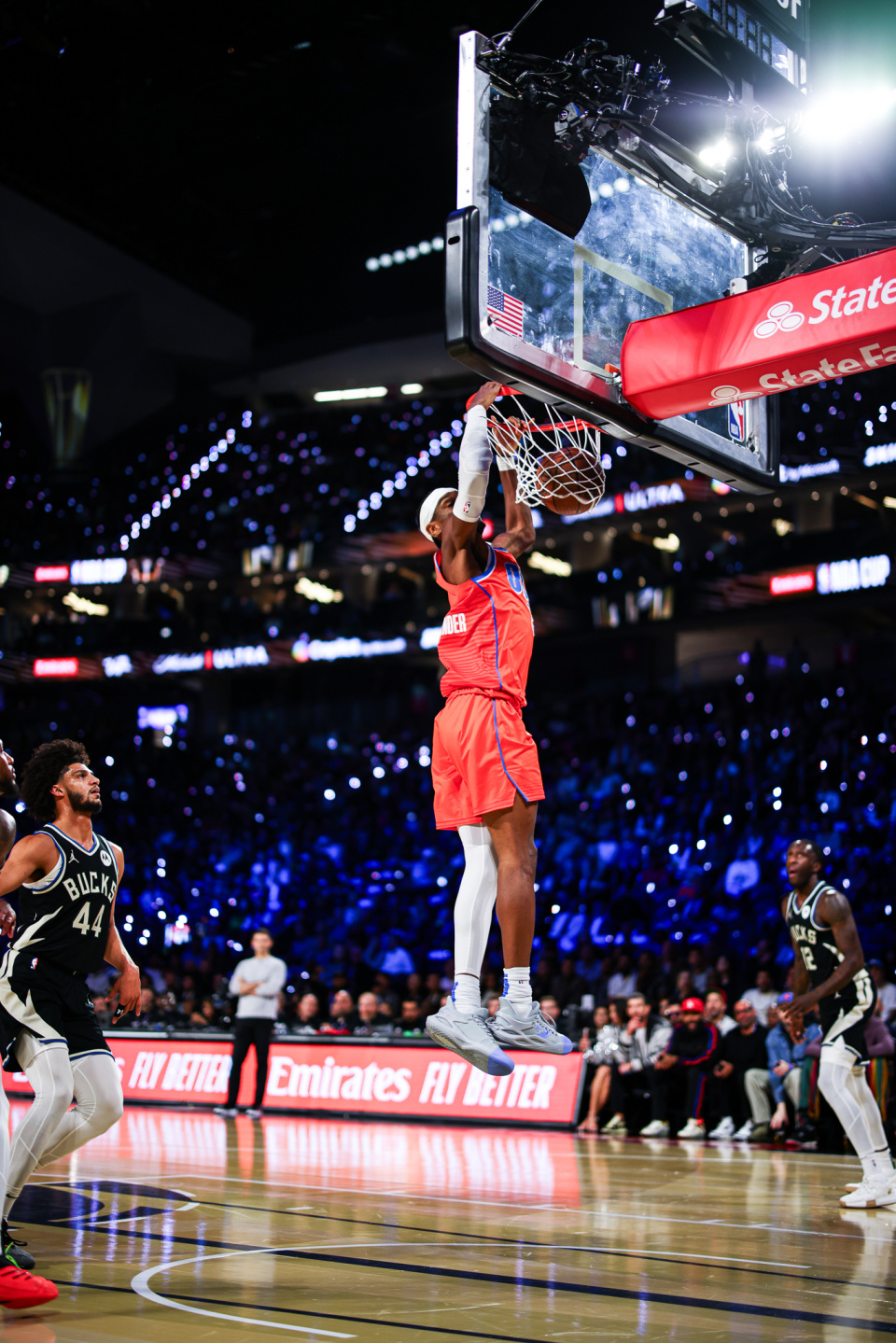 IM体育数据分析平台-马刺碾压雄鹿，霍勒迪点燃赛场的简单介绍