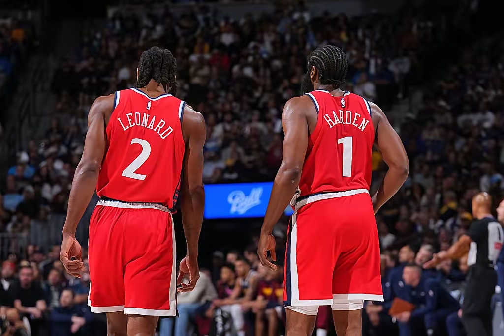 IM体育官网-步行者鏖战快船，伦纳德惊艳四座